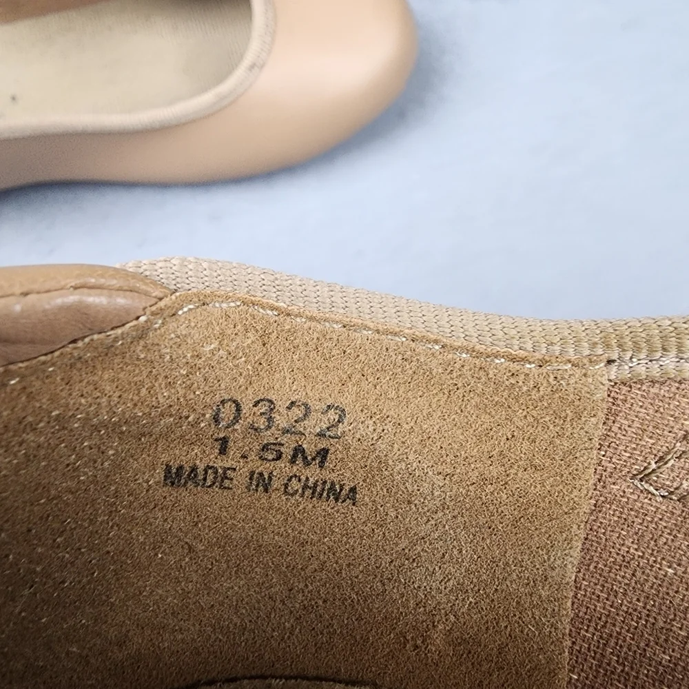 Danshuz Tap Shoes Girls 1.5 Tan Star Tone Taps Adjustable Strap